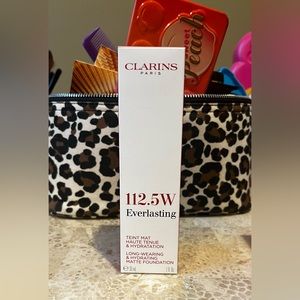 Clarins  112.5 everlasting foundation. Tried once.